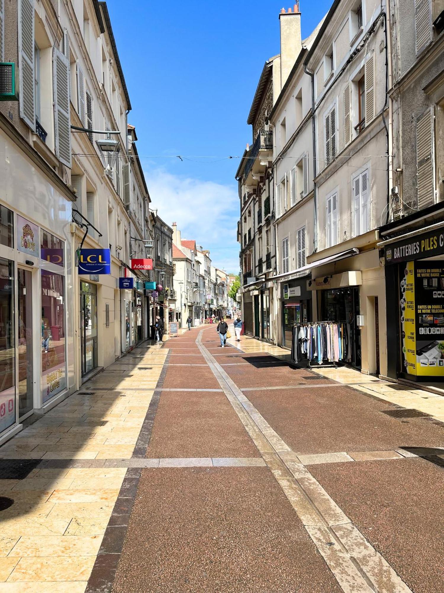 Apartment Paris Cocon - Disneyland, Parking, Hypercentre, Train Station Lagny-sur-Marne